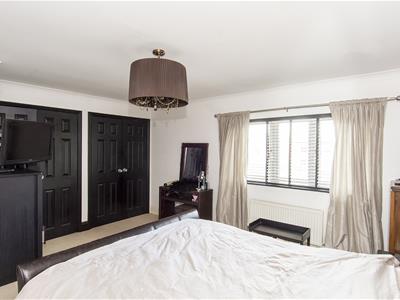 Master Bedroom photo 3